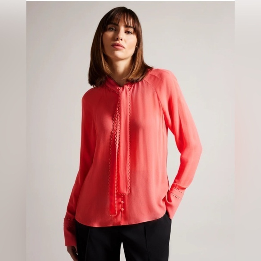Ted Baker London Coral JULINAA Rouleaux Button Bow Blouse Tie EUC 1 (US 4) #2176